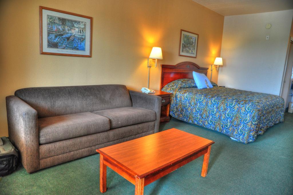 Lone Star Inn&Suites Victoria Exterior foto