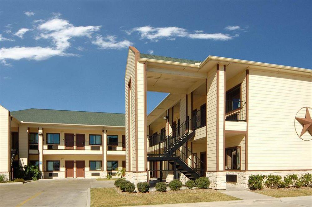 Lone Star Inn&Suites Victoria Exterior foto